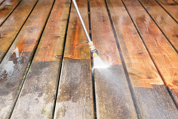 Why Choose Our Certified Pressure Washing Experts for Your Project Needs in Oak Leaf, TX?